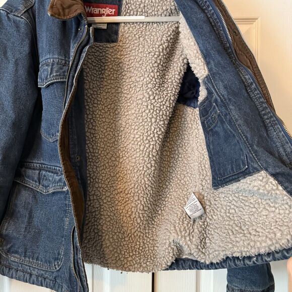 VTG Wrangler Chore Coat Mens Small Denim Sherpa Lined Barn Jacket Pockets Heavy - Picture 8 of 16